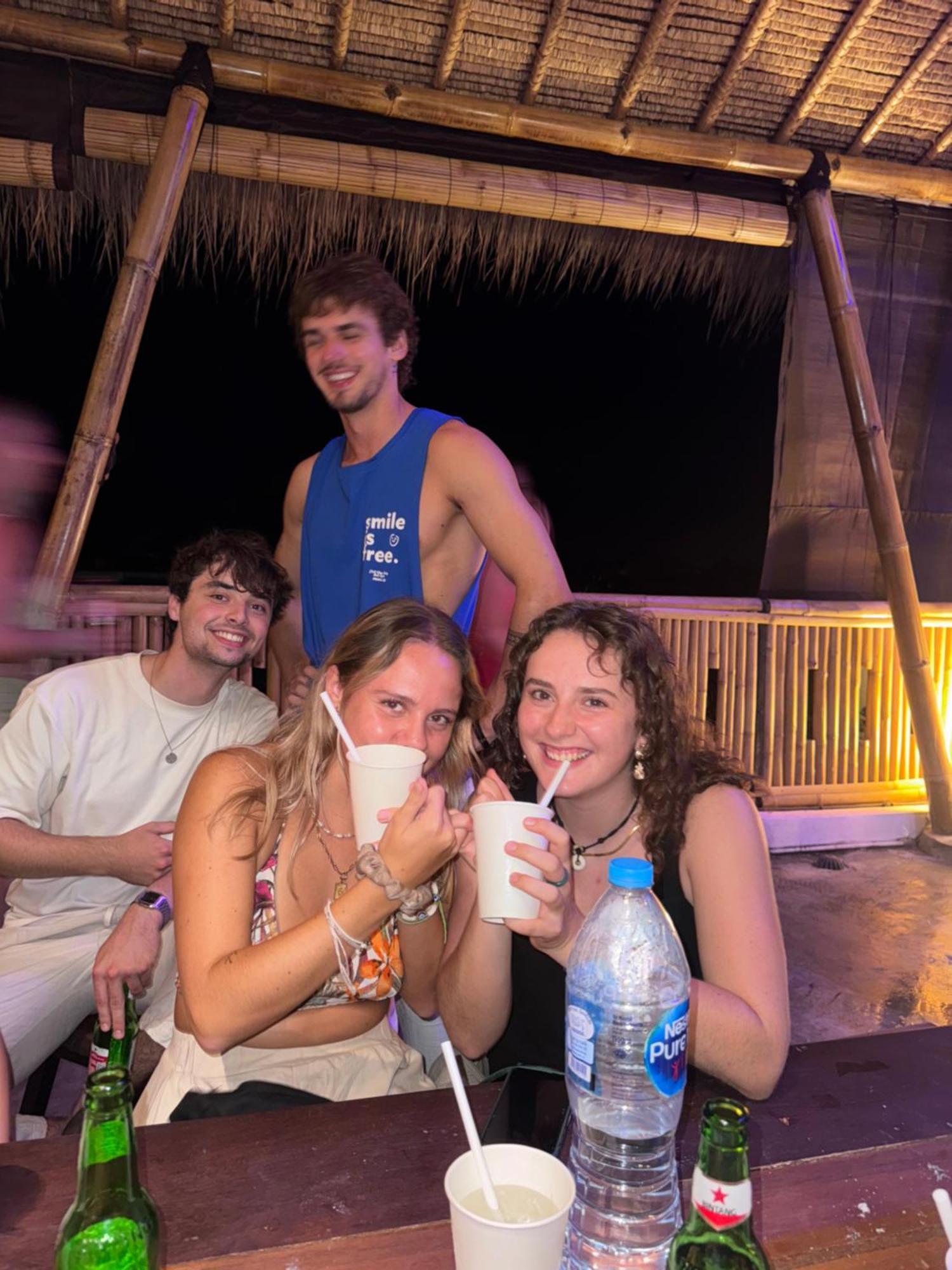 Canggu Central Hostel Zewnętrze zdjęcie