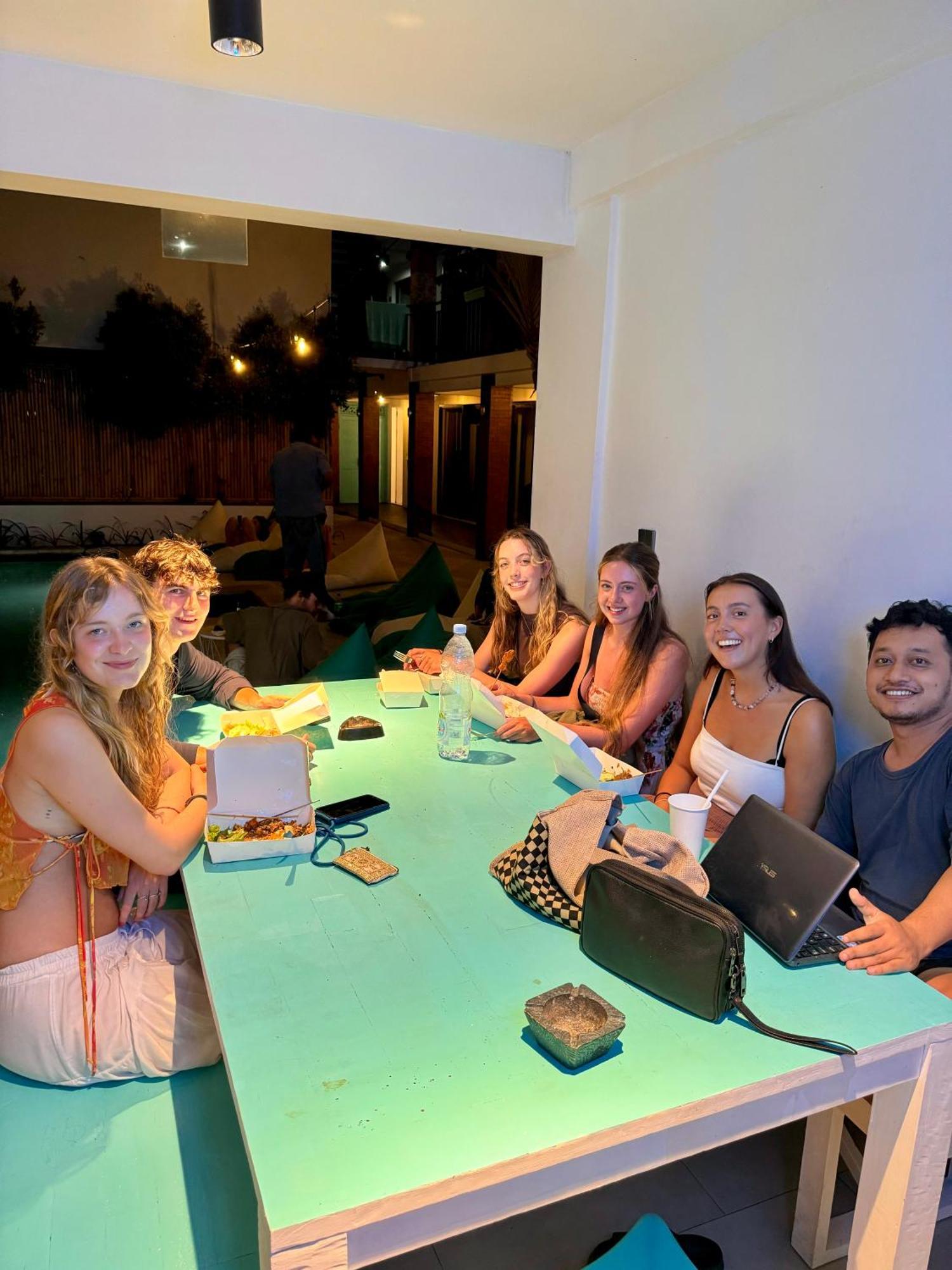 Canggu Central Hostel Zewnętrze zdjęcie
